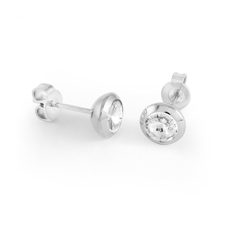 7.5mm Cz Bezel Stud Earrings